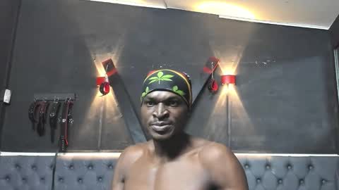 terranze_z online show from December 14, 11:56 pm