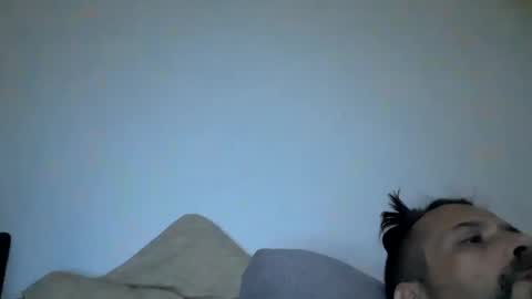 Snapshot of terre28 chatting on February 25, 6:20 pm terre28 online show from February 25, 6:20 pm