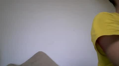 Snapshot of terre28 chatting on March 2, 12:47 pm terre28 online show from March 2, 12:47 pm