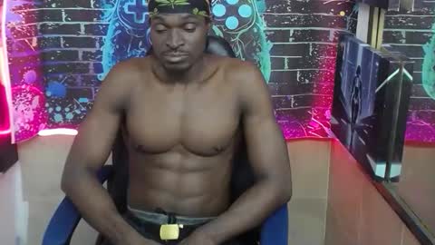 terry_zyzz online show from April 24, 12:40 pm