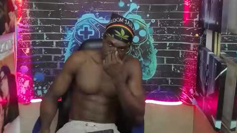 terry_zyzz online show from April 25, 1:41 pm