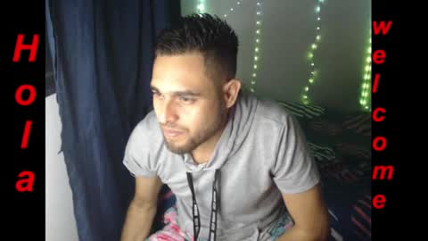 Snapshot of tevezbien chatting on December 10, 3:08 am Yeffrith online show from December 10, 3:08 am