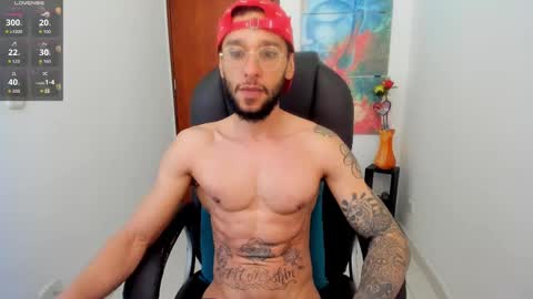 Snapshot of teylor_cristian chatting on September 8, 2:38 pm Cristhian Teylor online show from September 8, 2:38 pm