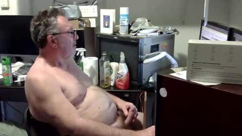 Snapshot of thang5545 chatting on October 17, 3:54 am thang5545 online show from October 17, 3:54 am