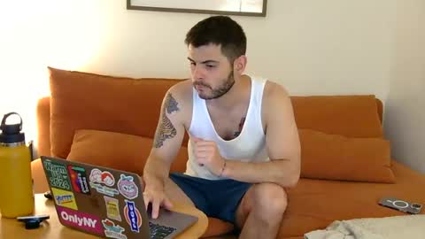 thatfeelsgoood online show from June 26, 2:47 am