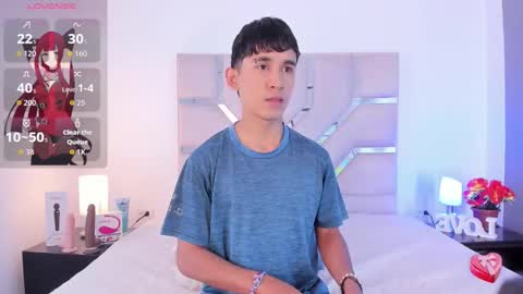 Snapshot of thayler_jones chatting on September 11, 11:09 am Thayler online show from September 11, 11:09 am
