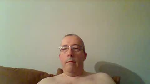 Snapshot of thcalo3 chatting on December 7, 5:15 am thcalo online show from December 7, 5:15 am