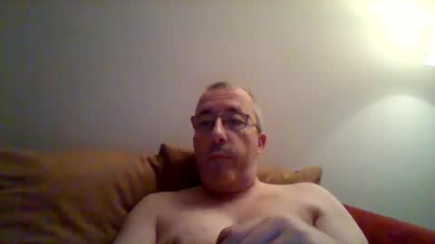 Snapshot of thcalo3 chatting on December 4, 4:49 pm thcalo online show from December 4, 4:49 pm