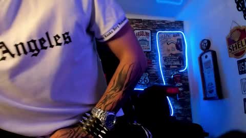 Master online show from February 12, 12:33 pm