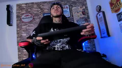 Master online show from February 10, 12:39 pm