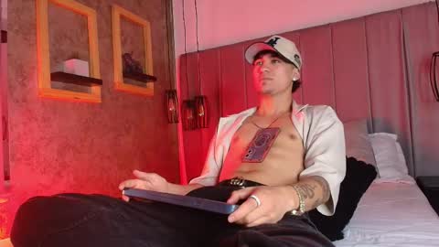 The BossCrown online show from April 14, 4:23 am