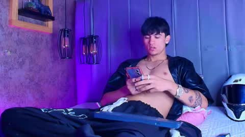 The BossCrown online show from April 26, 3:48 am