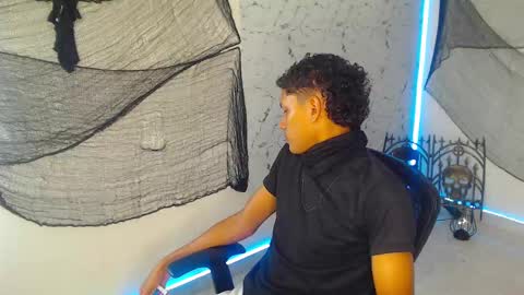 Snapshot of the_crack71 chatting on October 3, 12:10 pm Sean OPry online show from October 3, 12:10 pm