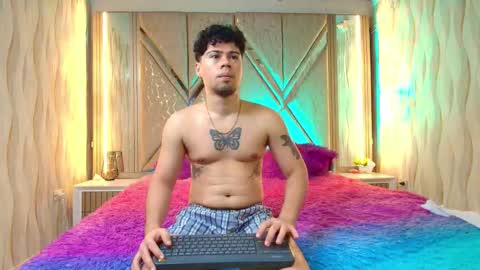 Snapshot of the_dean_boy chatting on October 13, 7:47 am Ithan and Leo online show from October 13, 7:47 am