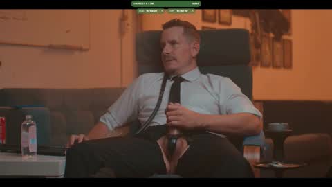 Snapshot of the_dilf chatting on September 24, 4:16 pm The DILF - online show from September 24, 4:16 pm