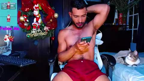 Snapshot of the_dog_lian chatting on December 28, 11:30 am the dog lian online show from December 28, 11:30 am