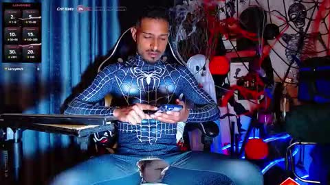 Snapshot of the_dog_lian chatting on October 31, 12:30 pm the dog lian online show from October 31, 12:30 pm