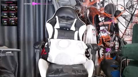 Snapshot of the_dog_lian chatting on October 26, 11:18 pm the dog lian online show from October 26, 11:18 pm