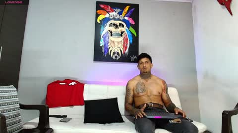 Snapshot of the_golden_boys chatting on January 20, 11:21 pm SCOTT THEO KAMERON GENDERSON online show from January 20, 11:21 pm