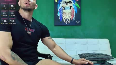 SCOTT  THEO  KAMERON  GENDERSON online show from March 11, 10:06 pm