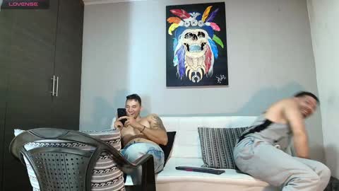 Snapshot of the_golden_boys chatting on January 16, 12:45 am SCOTT THEO KAMERON GENDERSON online show from January 16, 12:45 am