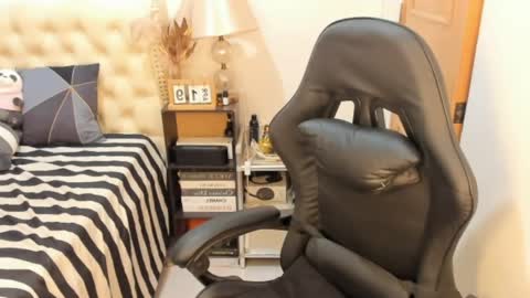 ken online show from April 29, 6:03 pm