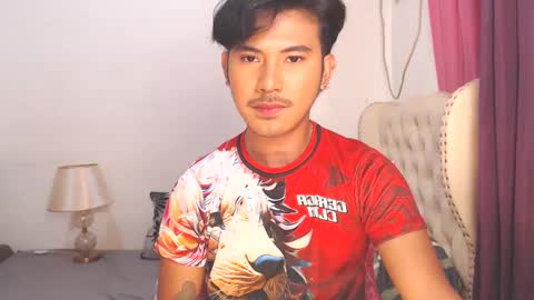 Snapshot of the_killian_jones chatting on February 15, 6:01 pm ken online show from February 15, 6:01 pm