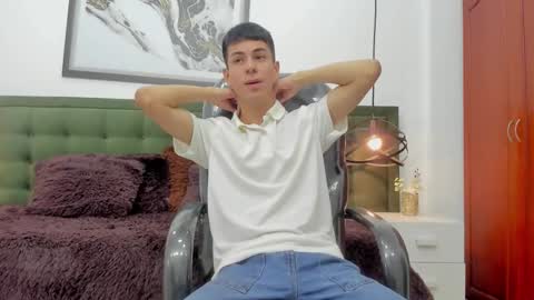   T H E    M A R K   K I N G online show from December 22, 5:21 pm