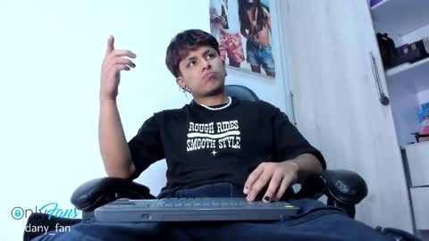 Danny online show from February 2, 12:42 am