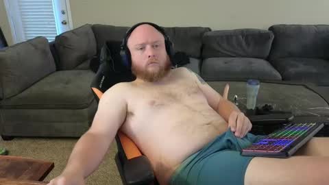 Snapshot of theballboy chatting on September 28, 2:04 pm theballboy online show from September 28, 2:04 pm
