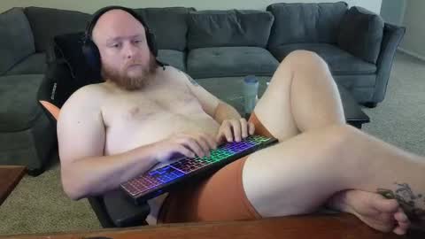Snapshot of theballboy chatting on October 2, 2:48 am theballboy online show from October 2, 2:48 am
