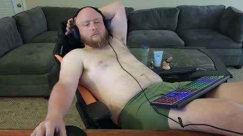 Snapshot of theballboy chatting on September 24, 10:41 pm theballboy online show from September 24, 10:41 pm