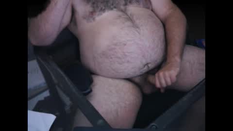 Snapshot of thebearking69 chatting on September 18, 2:46 am The Bear King online show from September 18, 2:46 am