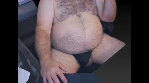 Snapshot of thebearking69 chatting on September 21, 9:15 pm The Bear King online show from September 21, 9:15 pm
