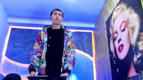 DEAN online show from February 7, 12:23 pm