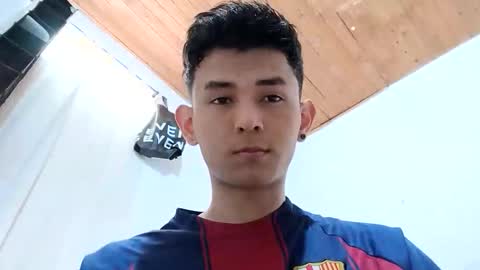 thebluesky_18 online show from December 1, 5:27 pm