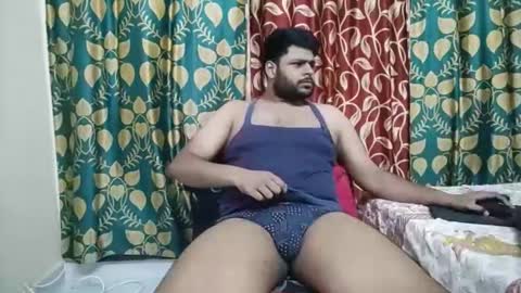 thecuteboyy online show from May 2, 8:39 am