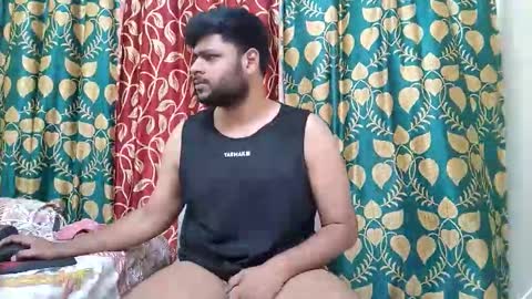 thecuteboyy online show from May 5, 1:07 am