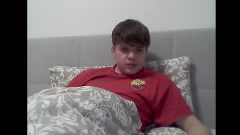 thecuteguy144949 online show from February 15, 6:44 pm