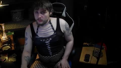 Snapshot of thedemonlord93 chatting on October 28, 2:14 am thedemonlord93 online show from October 28, 2:14 am