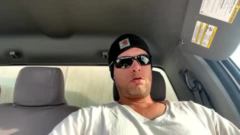 Carter Bates online show from January 21, 8:32 pm