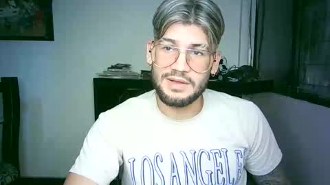 thedragonboyxxx online show from March 20, 2:26 am