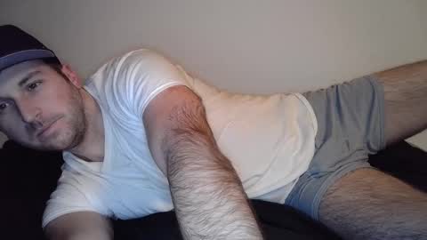 Snapshot of theetwohander chatting on February 28, 11:14 am Theetwohander online show from February 28, 11:14 am