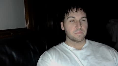 Snapshot of theetwohander chatting on December 23, 2:56 am Theetwohander online show from December 23, 2:56 am