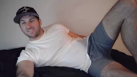 Theetwohander online show from April 25, 3:09 am