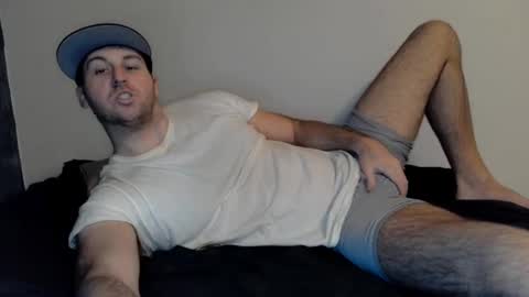 Snapshot of theetwohander chatting on January 30, 7:39 am Theetwohander online show from January 30, 7:39 am