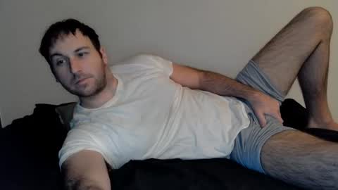 Snapshot of theetwohander chatting on January 28, 2:21 am Theetwohander online show from January 28, 2:21 am