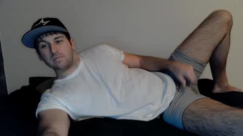 Snapshot of theetwohander chatting on January 3, 1:16 am Theetwohander online show from January 3, 1:16 am