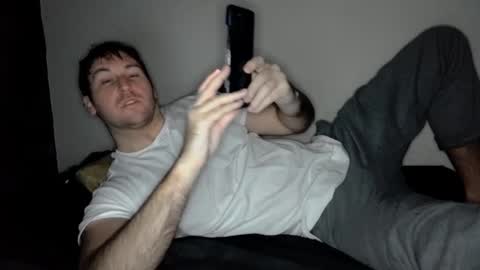 Snapshot of theetwohander chatting on December 4, 3:04 am Theetwohander online show from December 4, 3:04 am