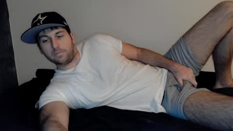 Snapshot of theetwohander chatting on December 29, 10:47 pm Theetwohander online show from December 29, 10:47 pm